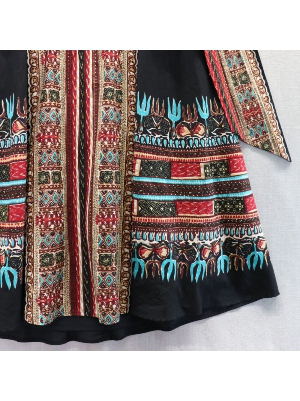 BCBG Max Azria Southwest Geo Print Tie Back Dress Black Red Medium - Picture 9 of 15